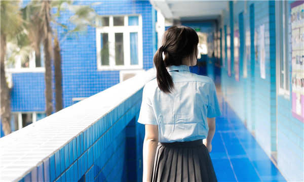 乌拉特中如何找到一个可以帮助我生孩子的女人？